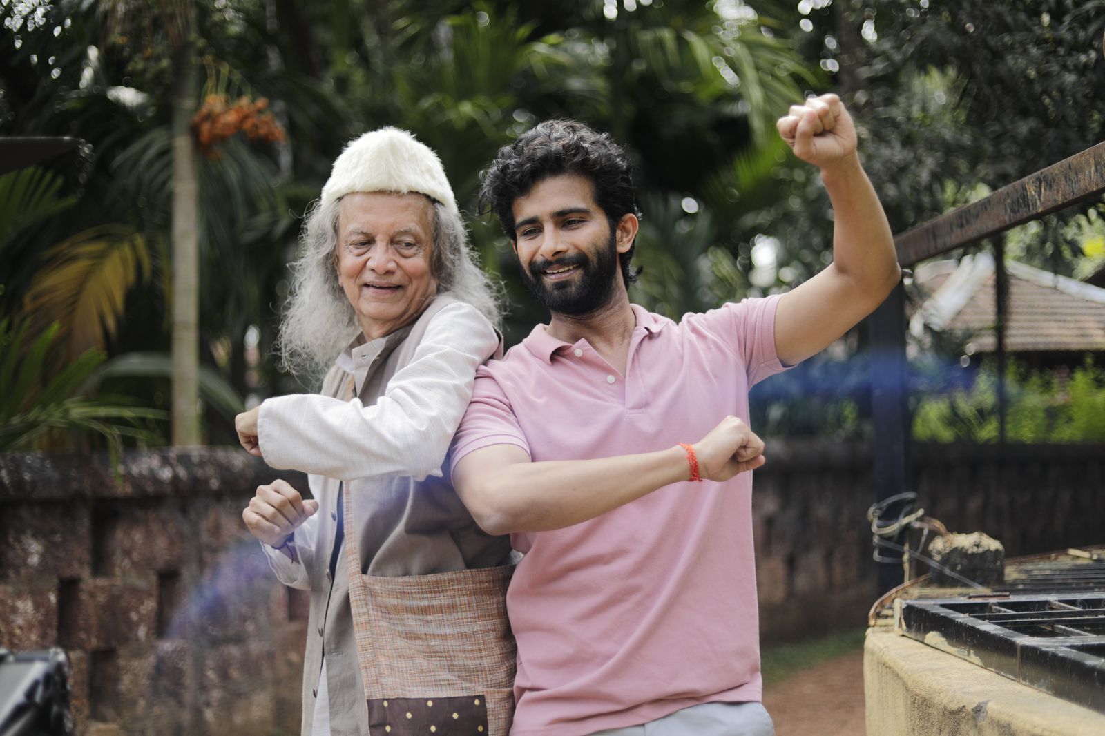 बाप – मुलाच्या धमाल नात्याची झलक ‘आवशीचो घो’मध्ये!