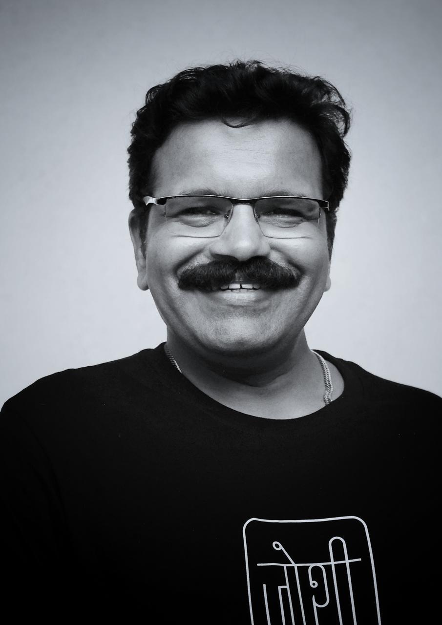 हृषिकेश जोशी यांचा ‘बोलविता धनी’ नक्की आहे तरी कोण?